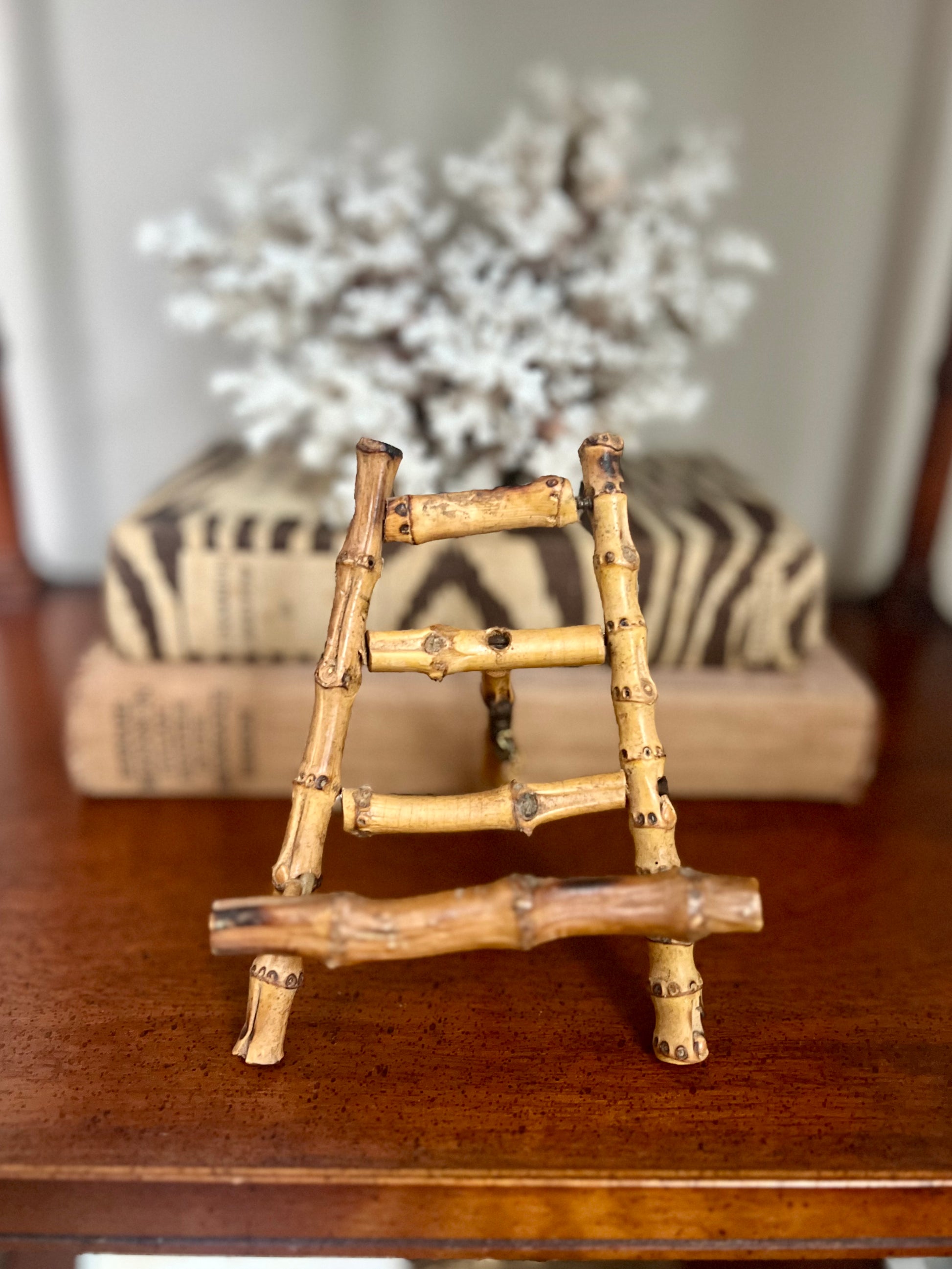 Burnt Bamboo 6” Easel