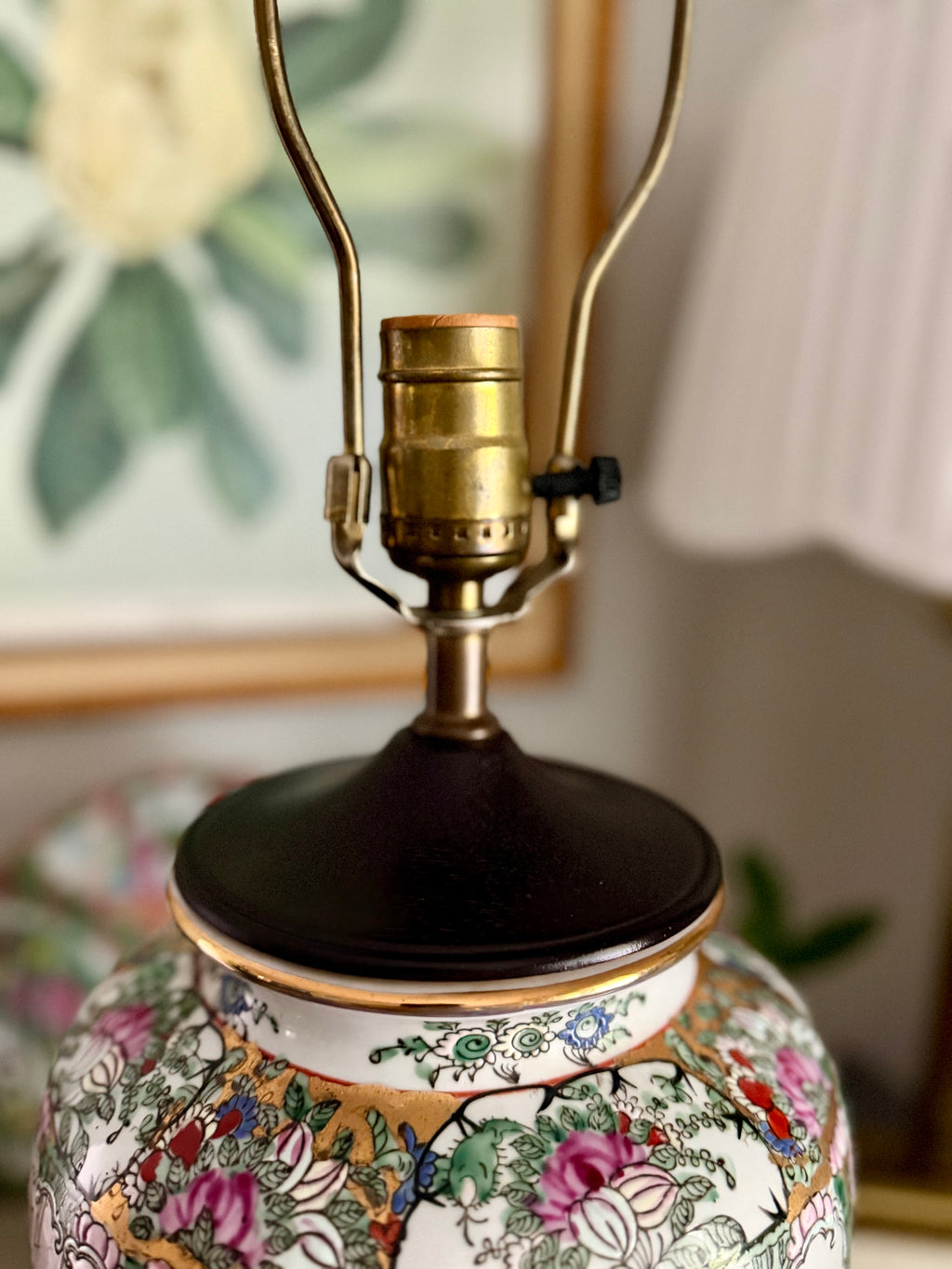 Rose Medallion Lamp