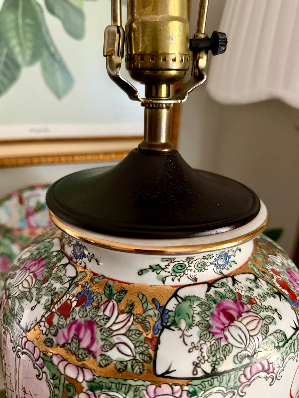 Rose Medallion Lamp