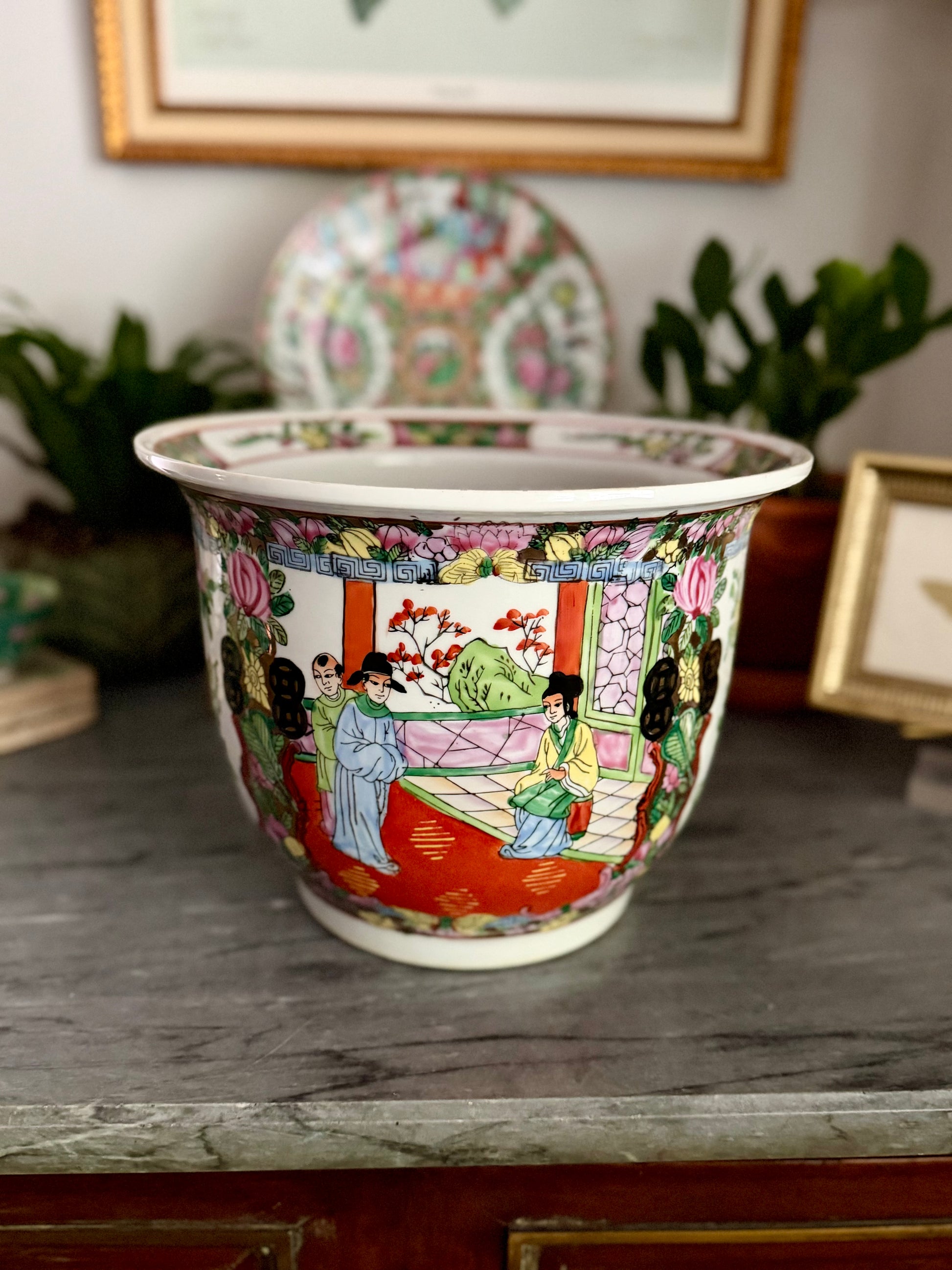 Rose Medallion Planter