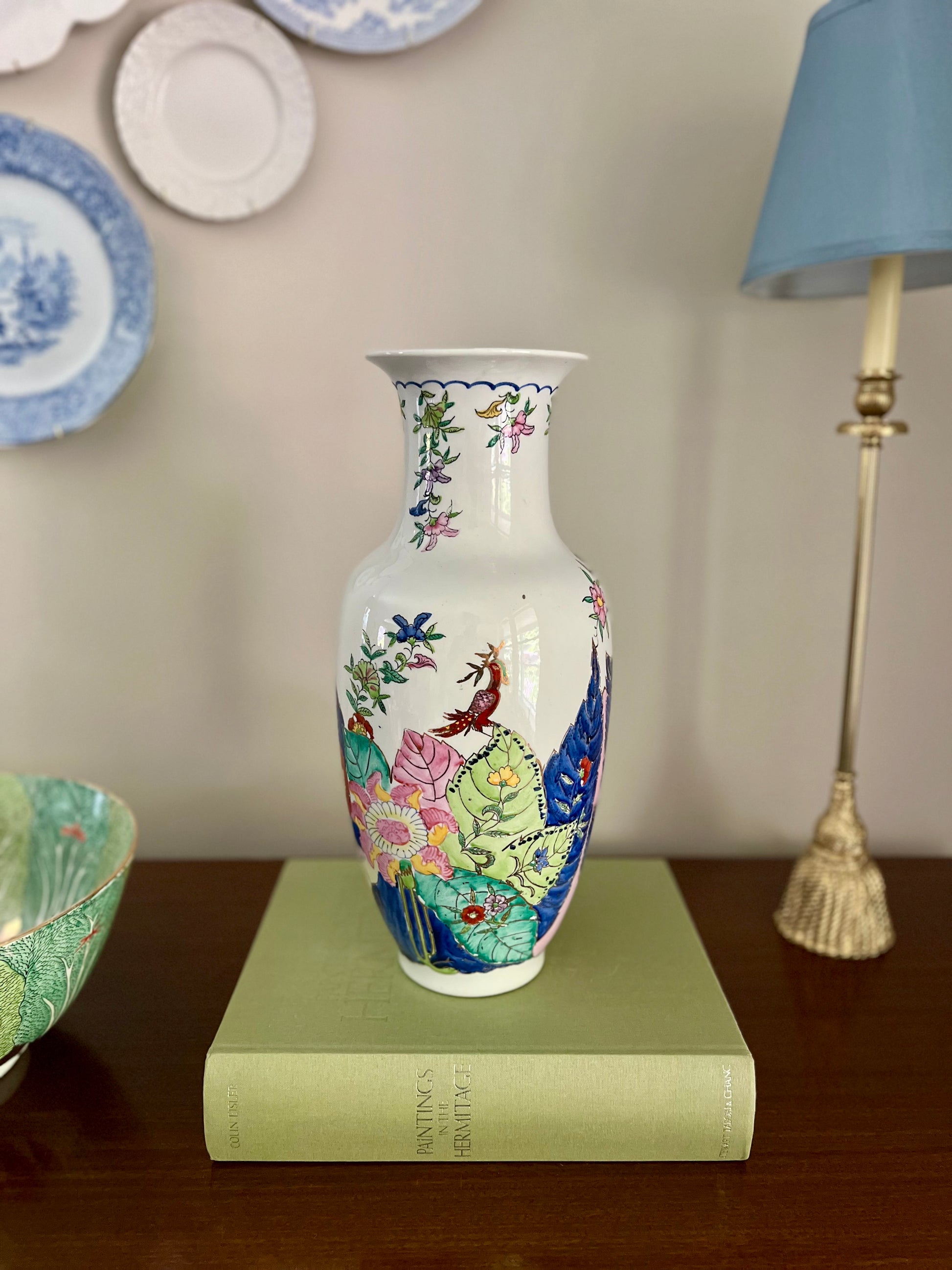 Vintage 15.25" Tall Tobacco Leaf Vase
