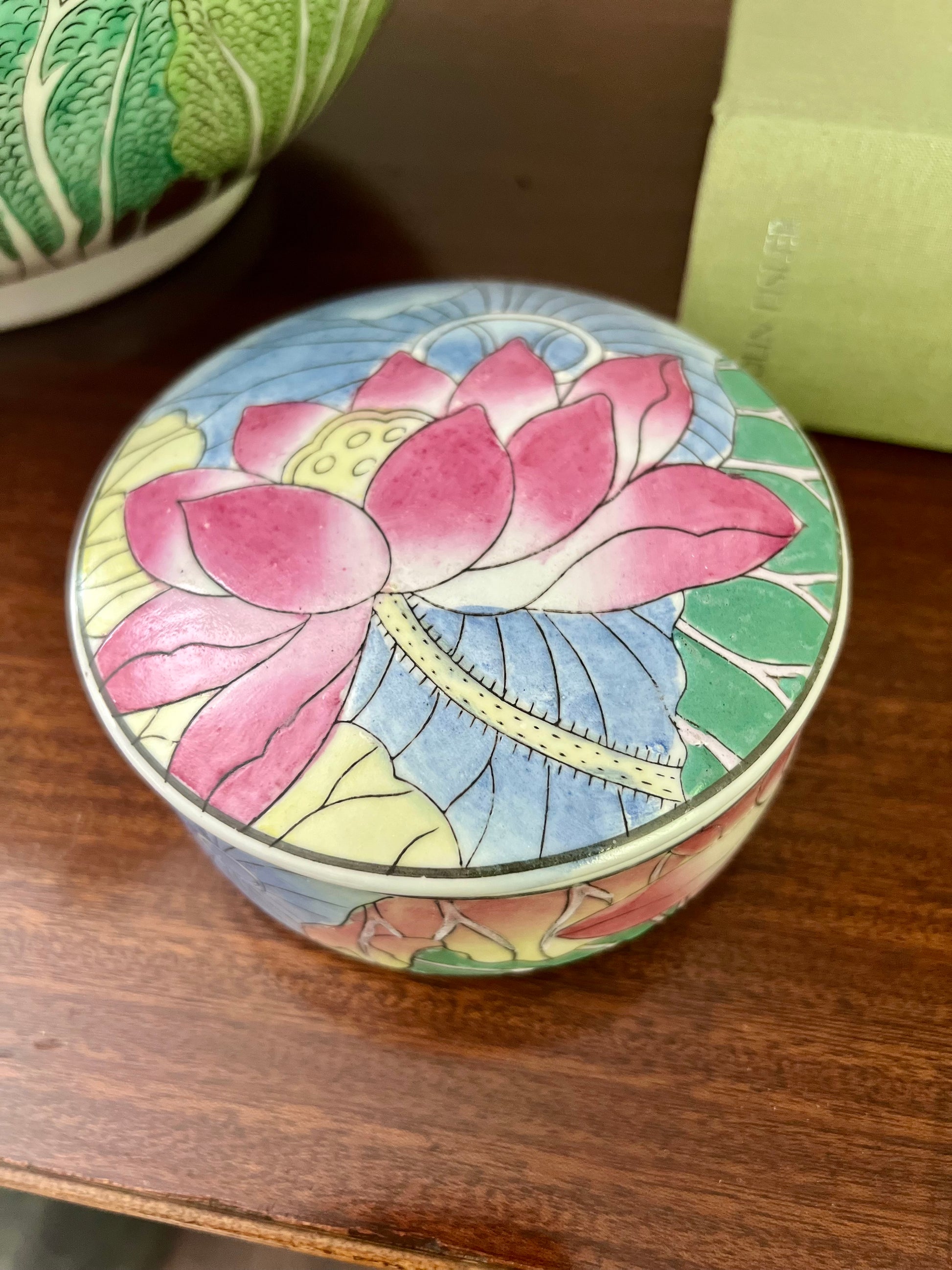 Lidded Chinoiserie Box